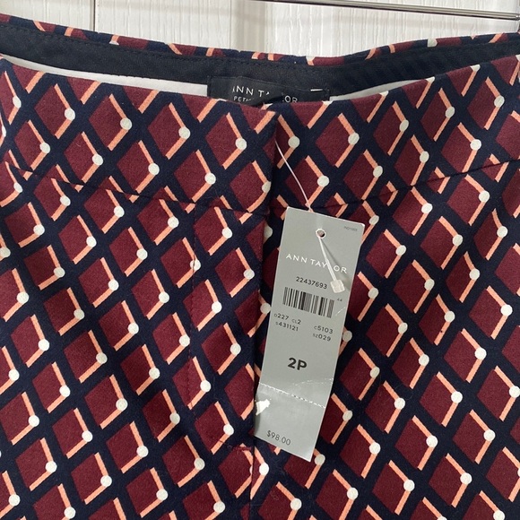 Ann Taylor NWT Pants Devin Fit size 2P - Picture 4 of 7